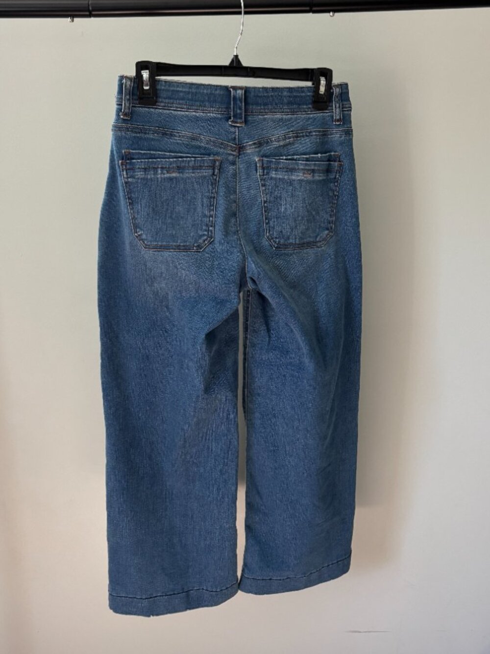 Democracy "Ab"solution Wide-Leg Cropped Jeans Size 4 Like New - Picture 3 of 6